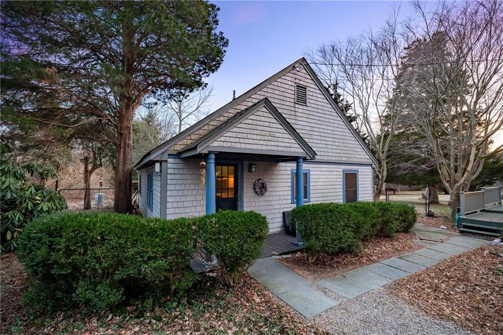 670 Boston Neck Road, Narragansett