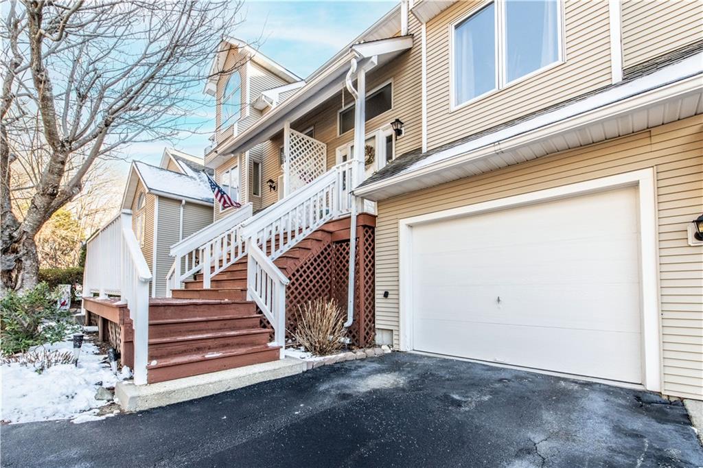 194 River Farms Drive, Unit#86, West Warwick