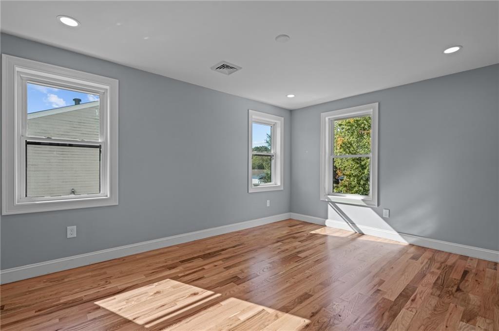 175 Second Point Road, Warwick
