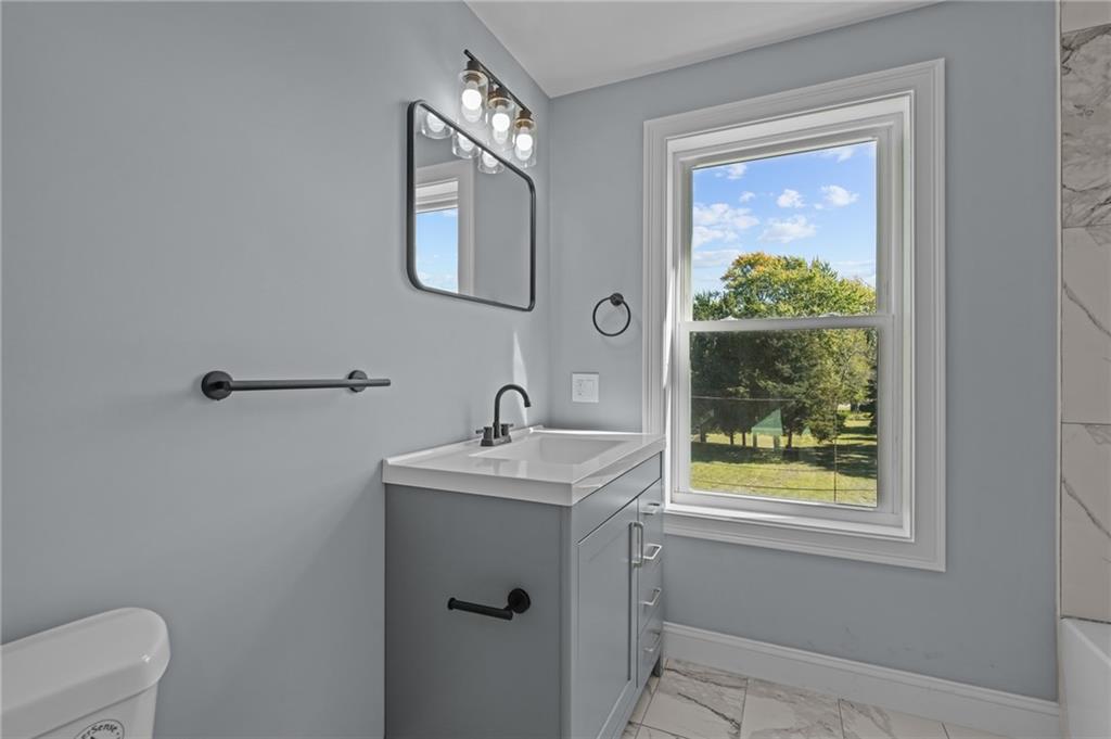175 Second Point Road, Warwick