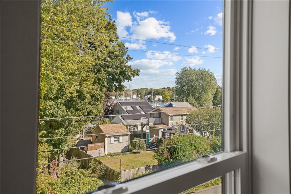 175 Second Point Road, Warwick