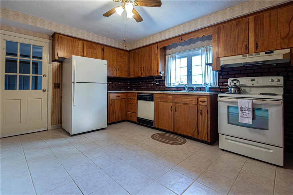 55 Cul De Sac Way, East Providence