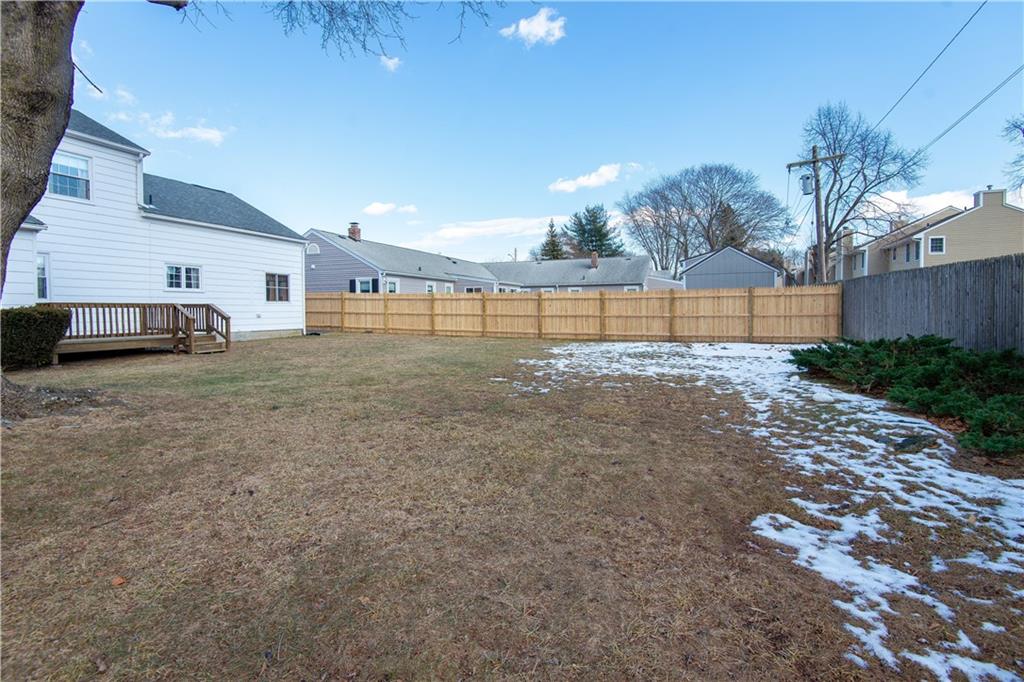 55 Cul De Sac Way, East Providence