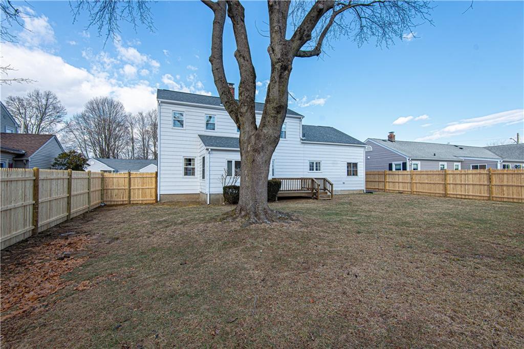 55 Cul De Sac Way, East Providence