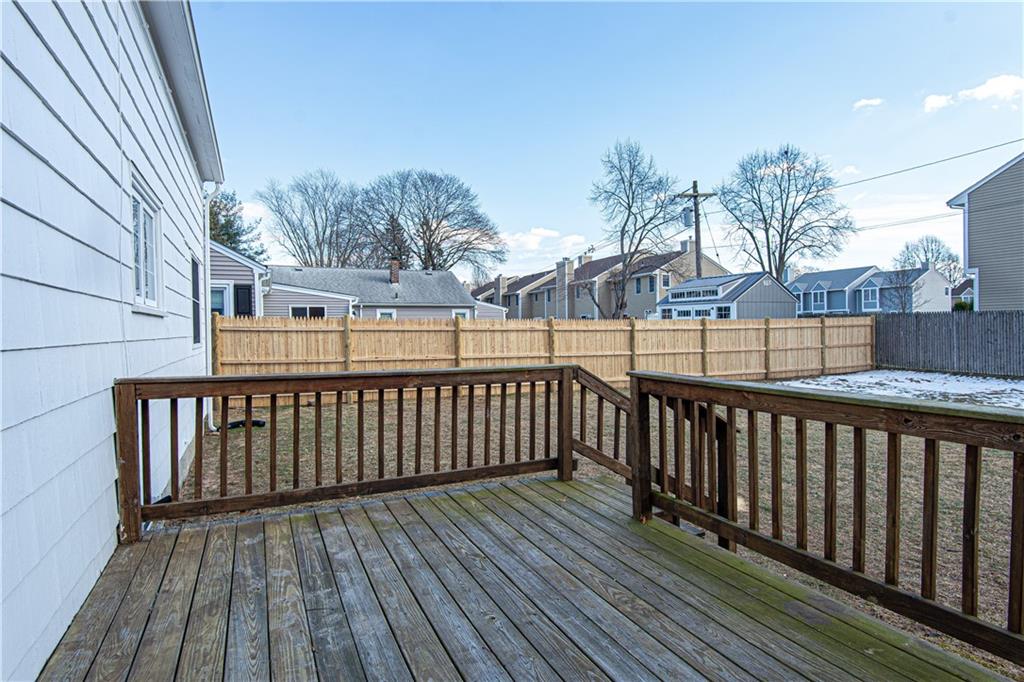 55 Cul De Sac Way, East Providence