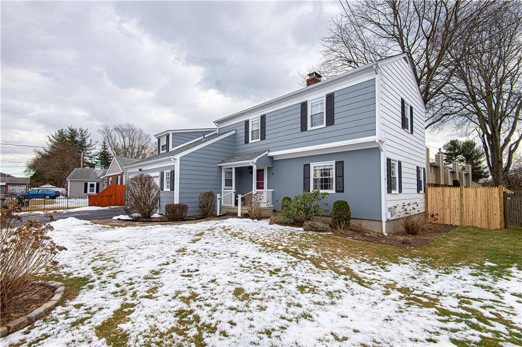55 Cul De Sac Way, East Providence