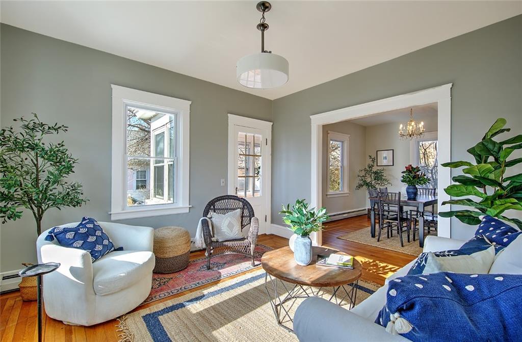 405 Maple Avenue, Barrington