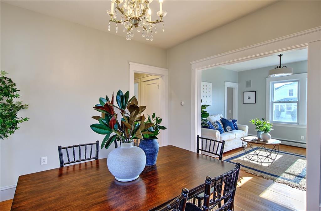405 Maple Avenue, Barrington