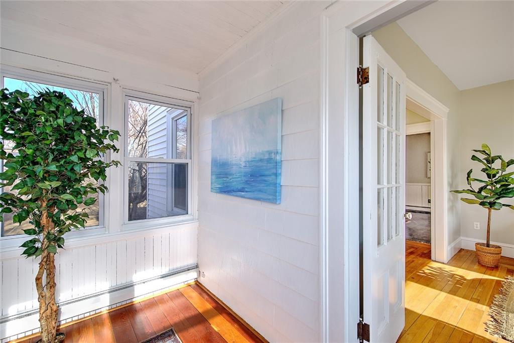 405 Maple Avenue, Barrington