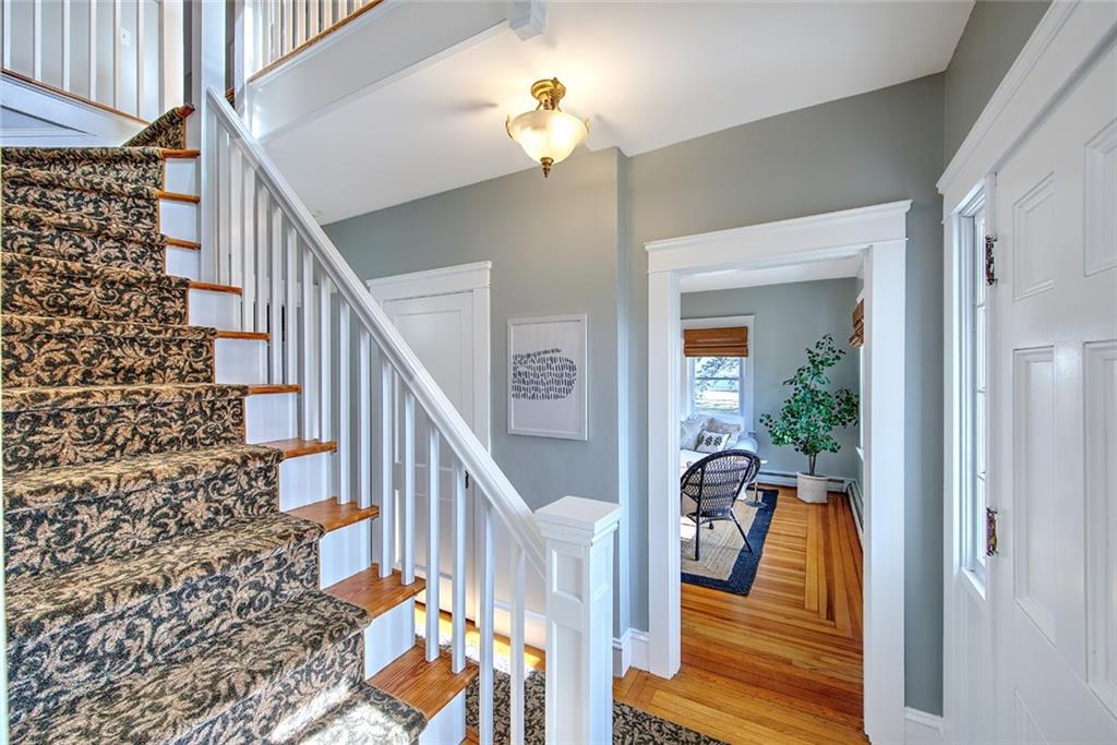 405 Maple Avenue, Barrington