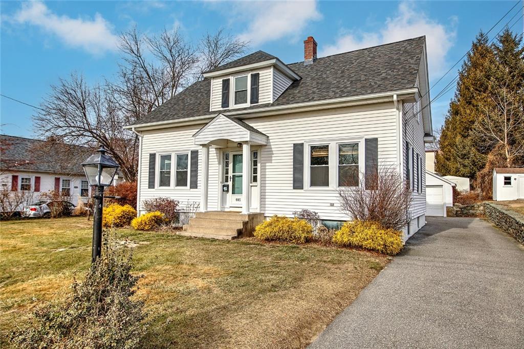 405 Maple Avenue, Barrington
