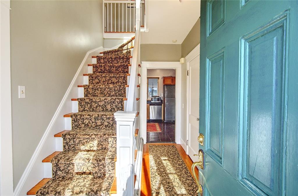 405 Maple Avenue, Barrington