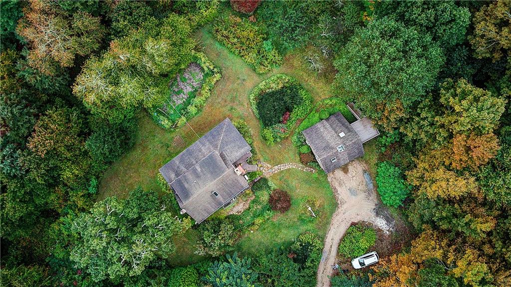 4700 Old Post Road, Charlestown