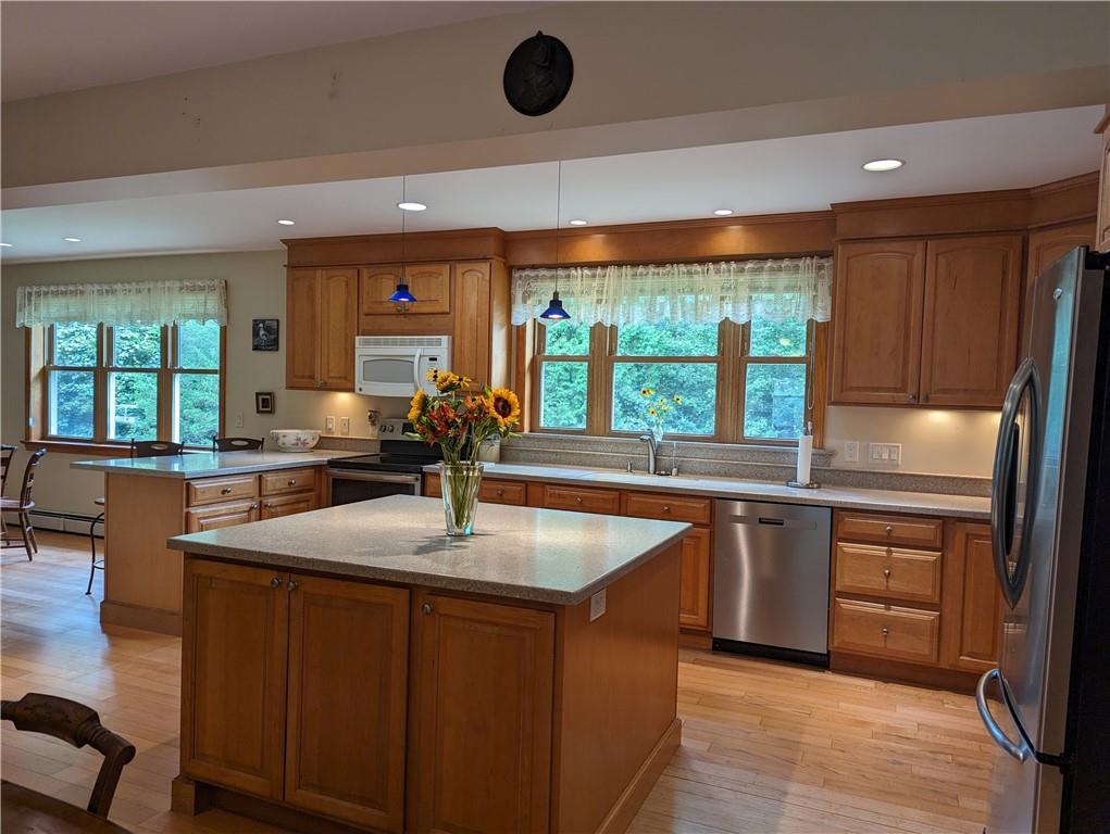 4700 Old Post Road, Charlestown