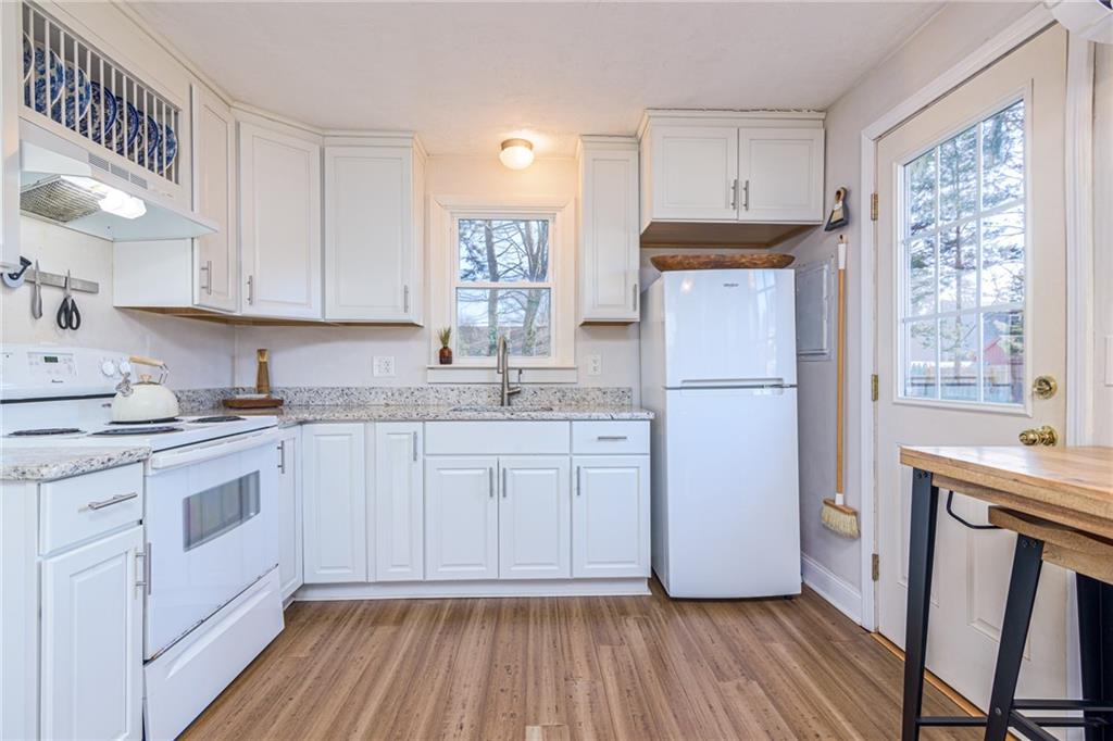 46 Willow Road, Charlestown