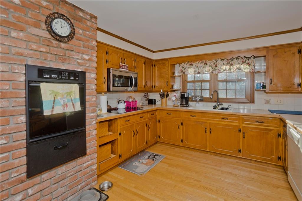 621 Black Plain Road, North Smithfield