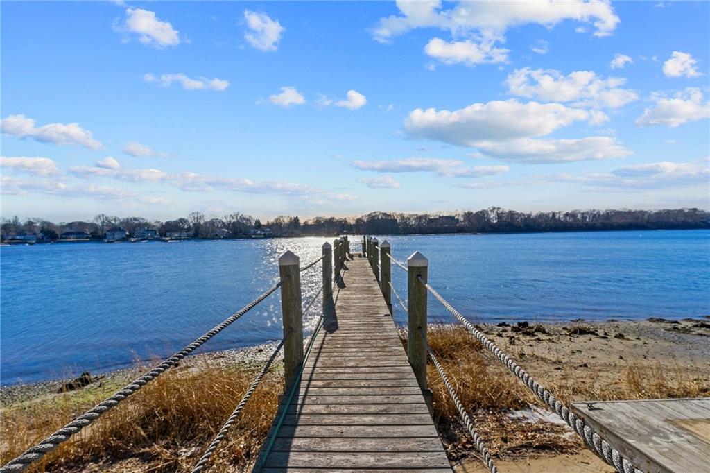 159 New Meadow Road, Barrington