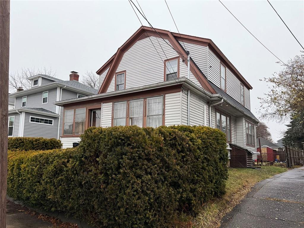 18 Harding Avenue, Cranston