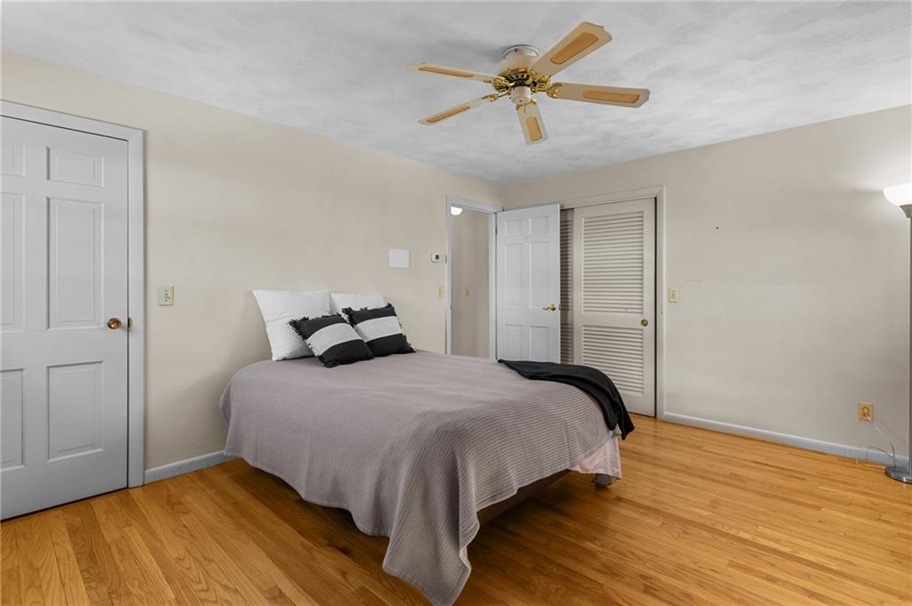 305 Reservoir Avenue, Lincoln