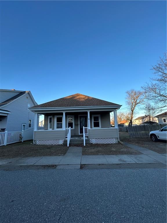 26 Mayflower Street, East Providence