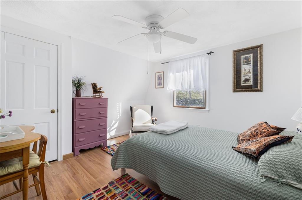 472 Gardiner Road, Richmond
