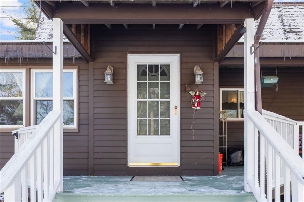 472 Gardiner Road, Richmond