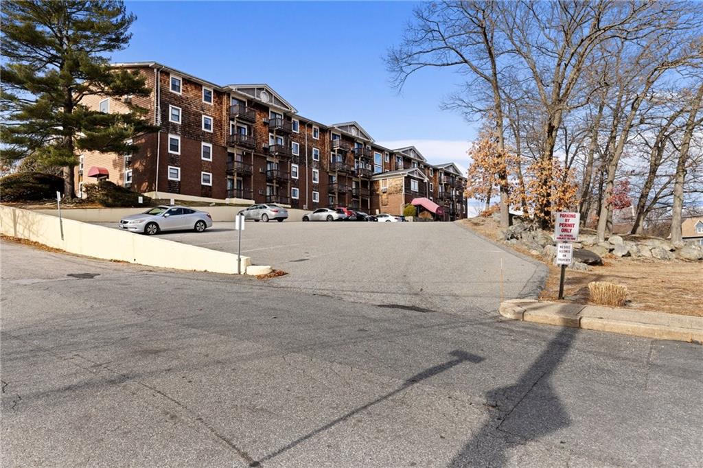 1190 Charles Street, Unit#17, North Providence