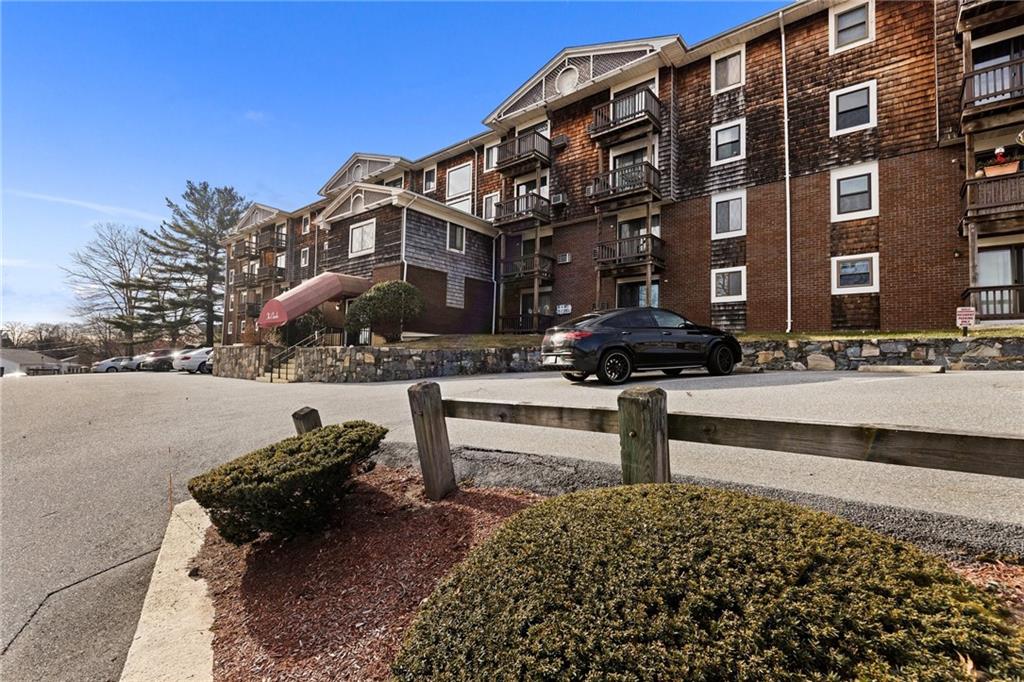 1190 Charles Street, Unit#17, North Providence