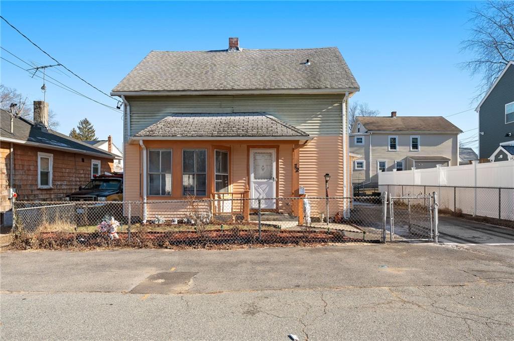 72 Stowe Avenue, East Providence