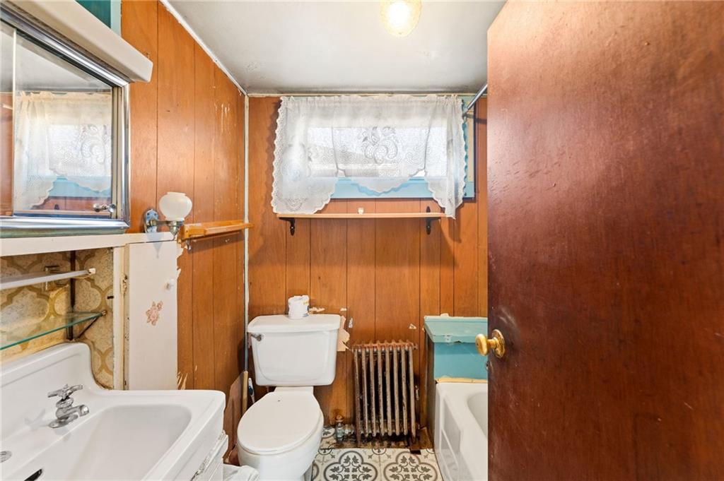 72 Stowe Avenue, East Providence