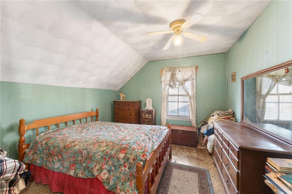 72 Stowe Avenue, East Providence