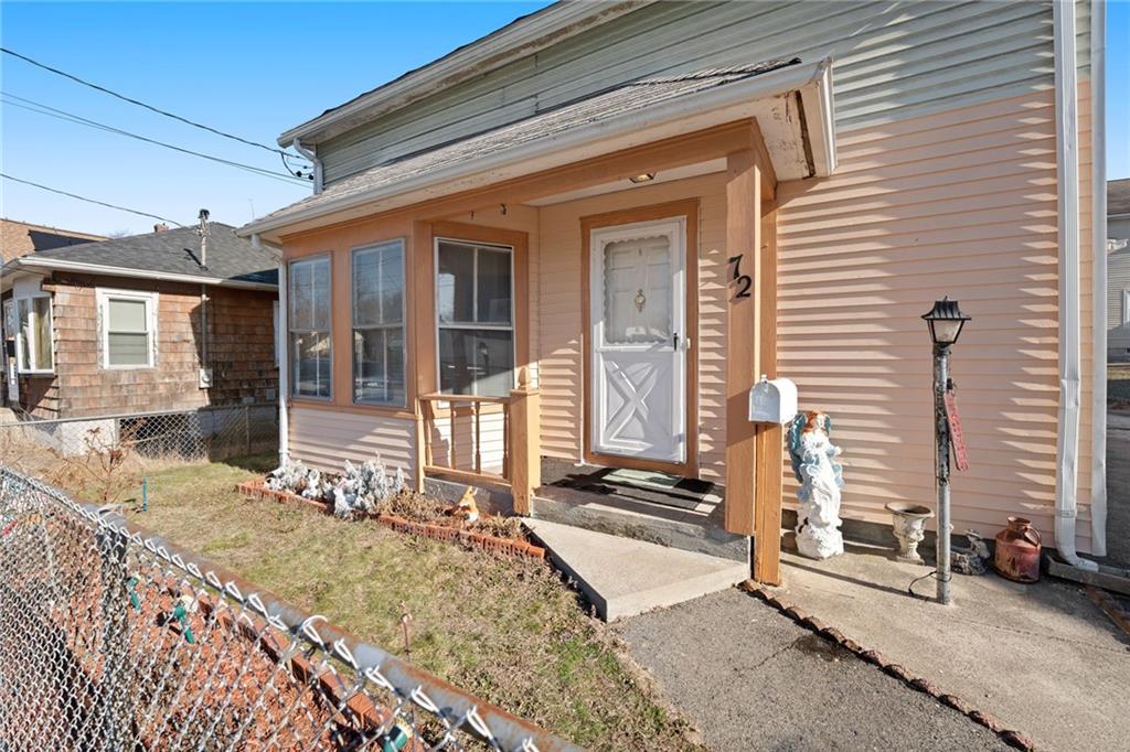 72 Stowe Avenue, East Providence