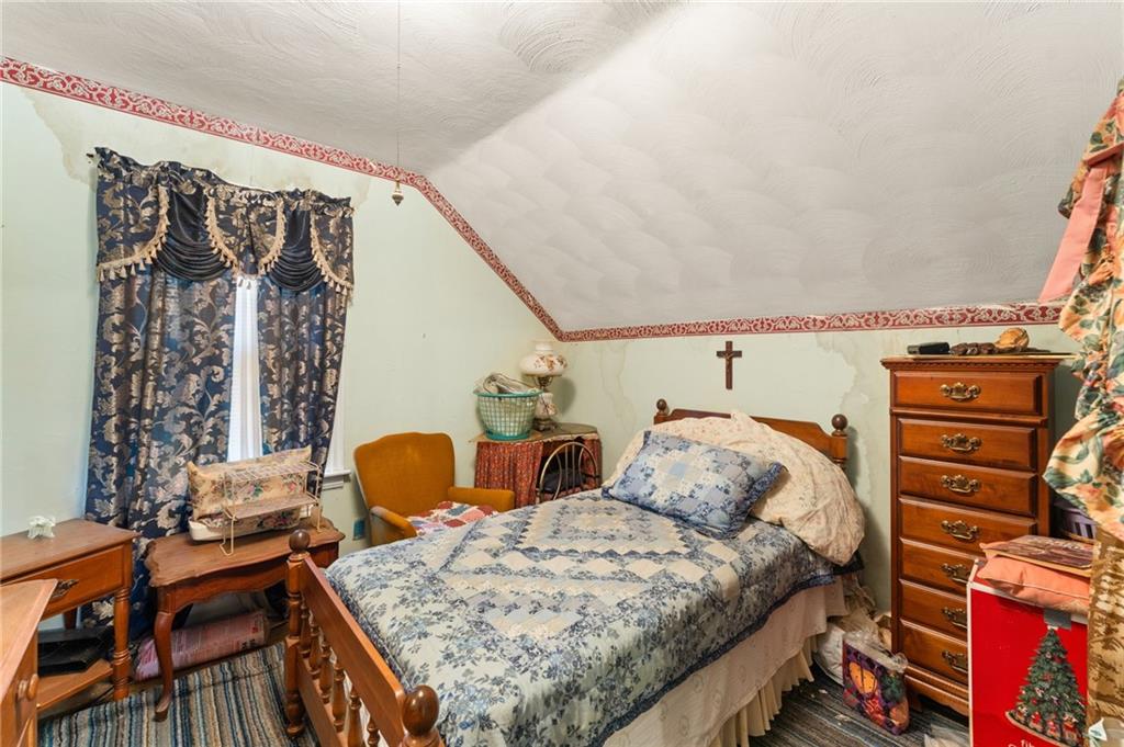 72 Stowe Avenue, East Providence