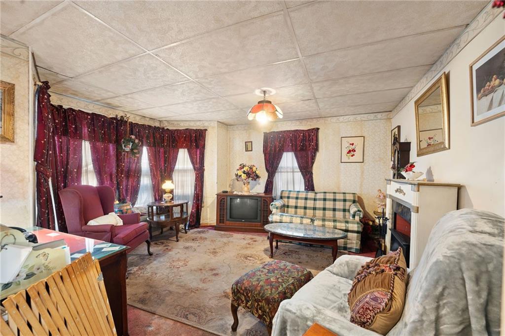 72 Stowe Avenue, East Providence