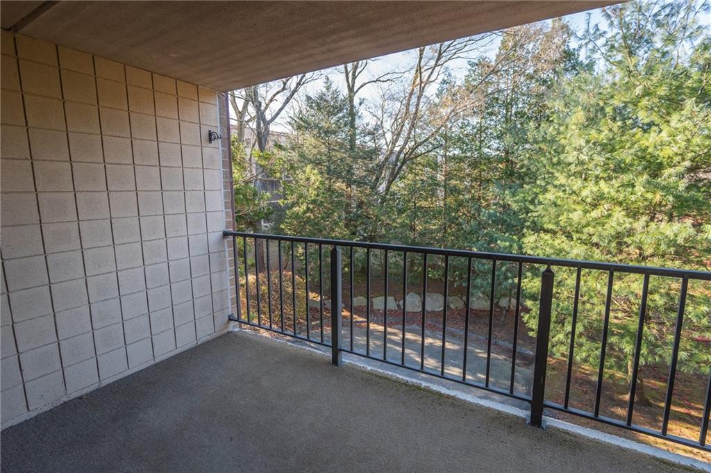 650 East Greenwich Avenue, Unit#6-201, West Warwick