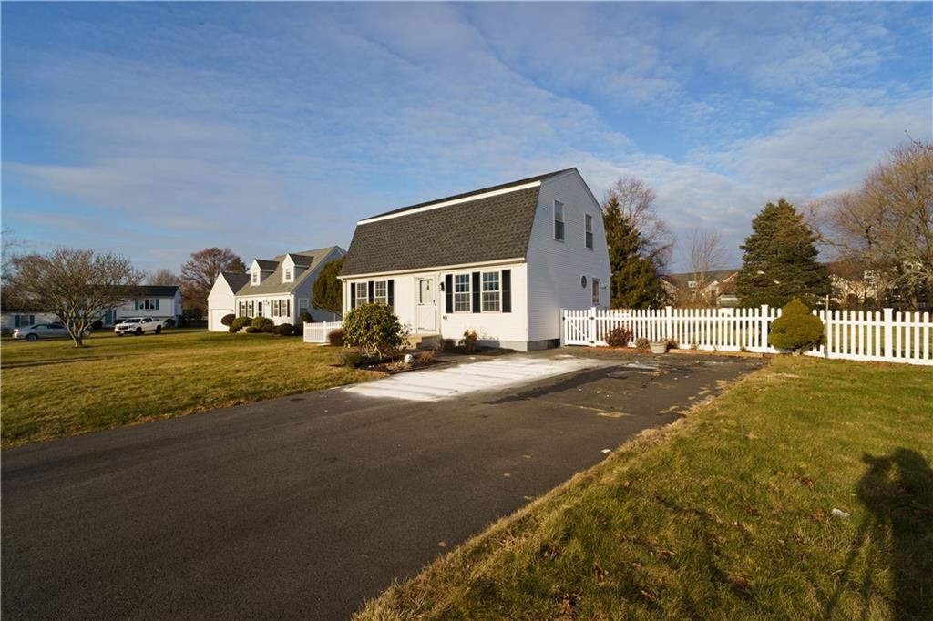 9 Sundown Lane, Middletown