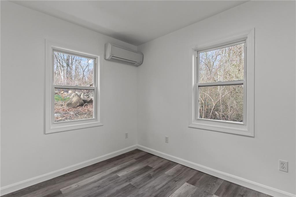 1703 Crandall Road, Tiverton
