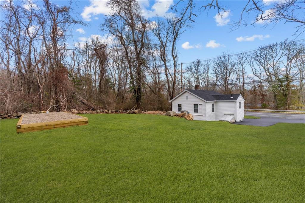 1703 Crandall Road, Tiverton