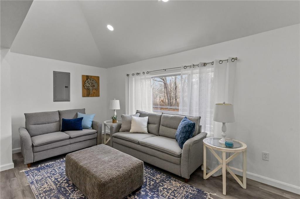 1703 Crandall Road, Tiverton