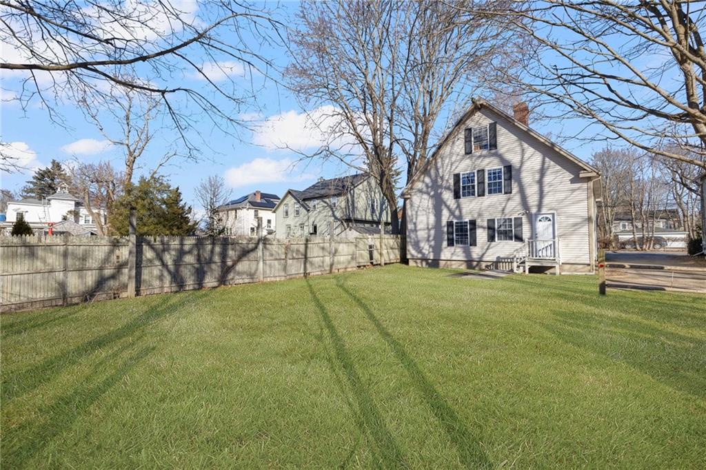20 Cleveland Street, South Kingstown