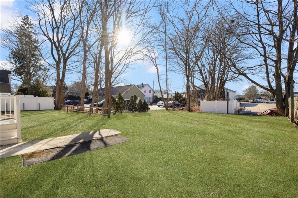20 Cleveland Street, South Kingstown