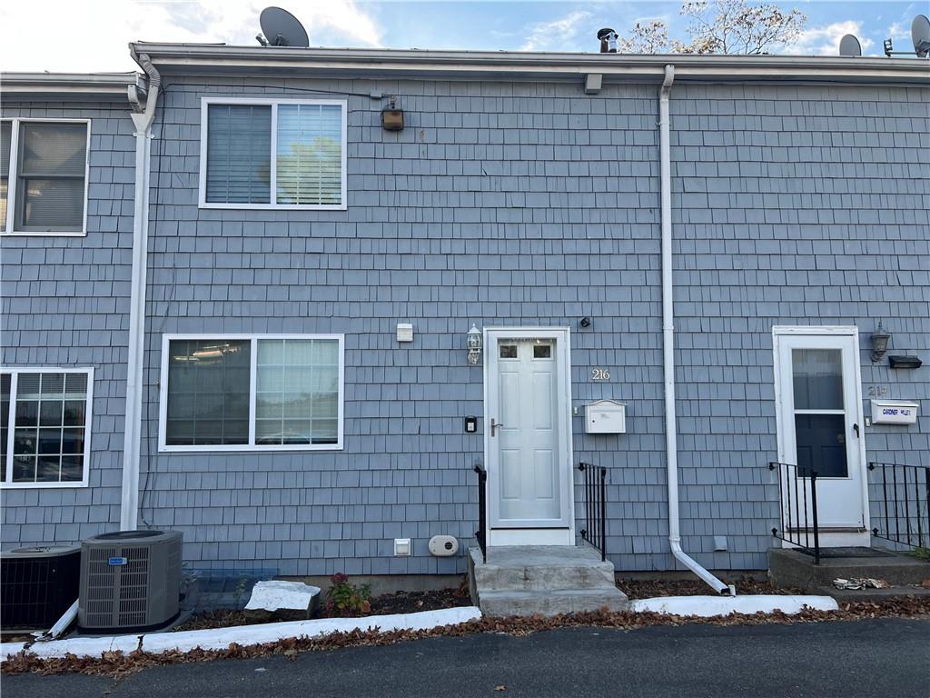 216 School Street, Unit#4, Pawtucket