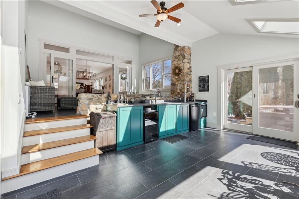 285 Pendar Road, North Kingstown