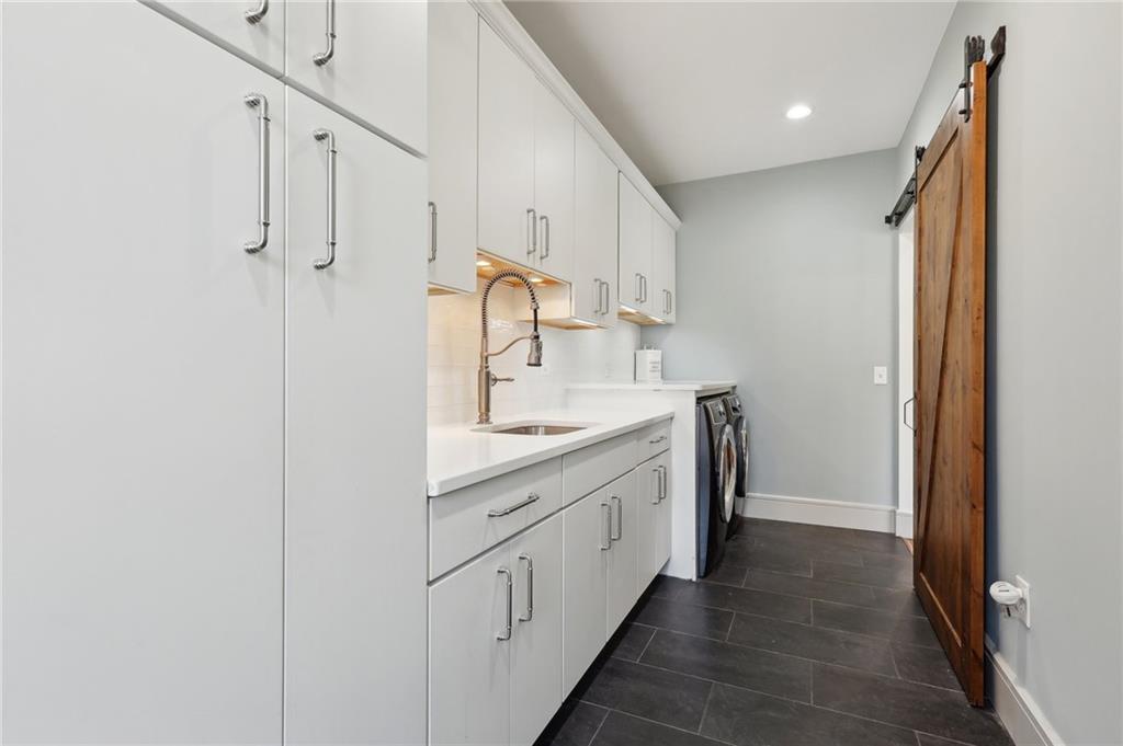285 Pendar Road, North Kingstown