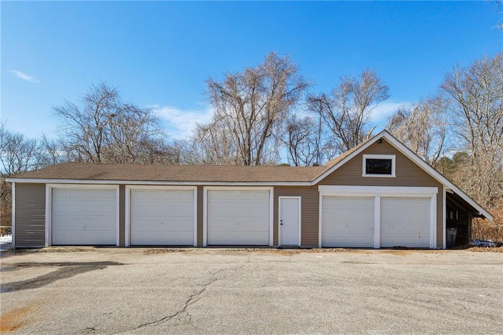 285 Pendar Road, North Kingstown