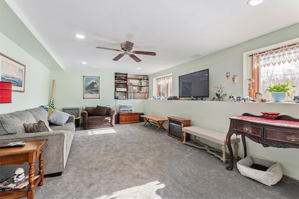 10 Young Lane, Johnston