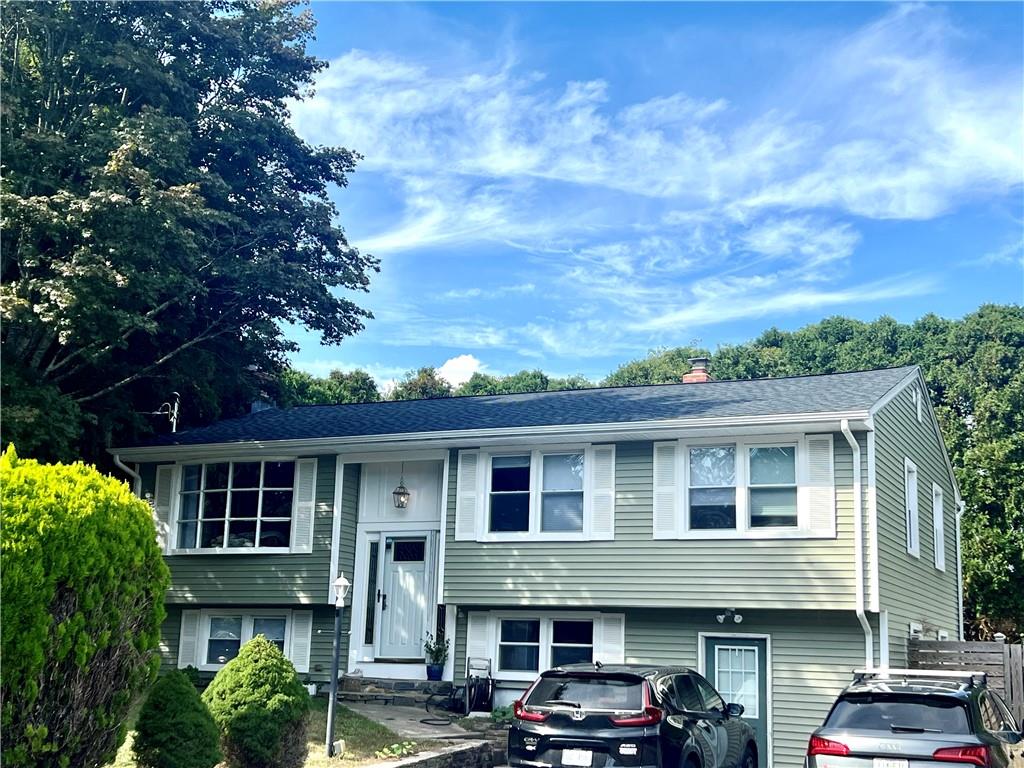 15 Jean Street, Narragansett