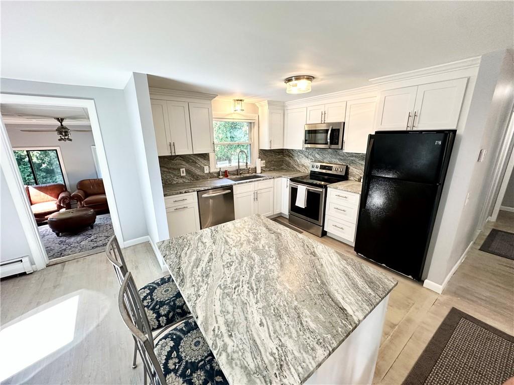 15 Jean Street, Narragansett