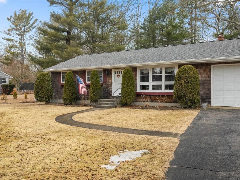 38 Old Post Road, Westerly