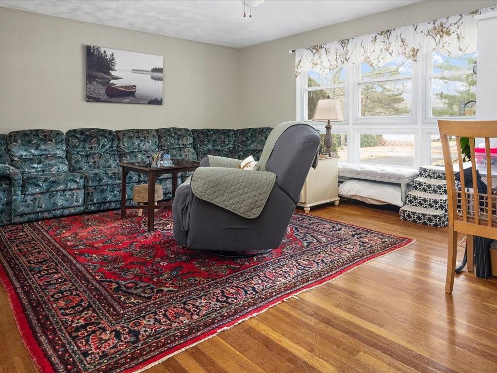 38 Old Post Road, Westerly